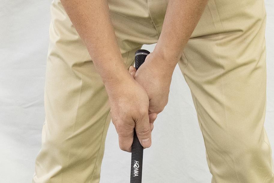 Điểm số golf phụ thuộc vào cách cầm grip của bạn! Cách cầm grip đúng